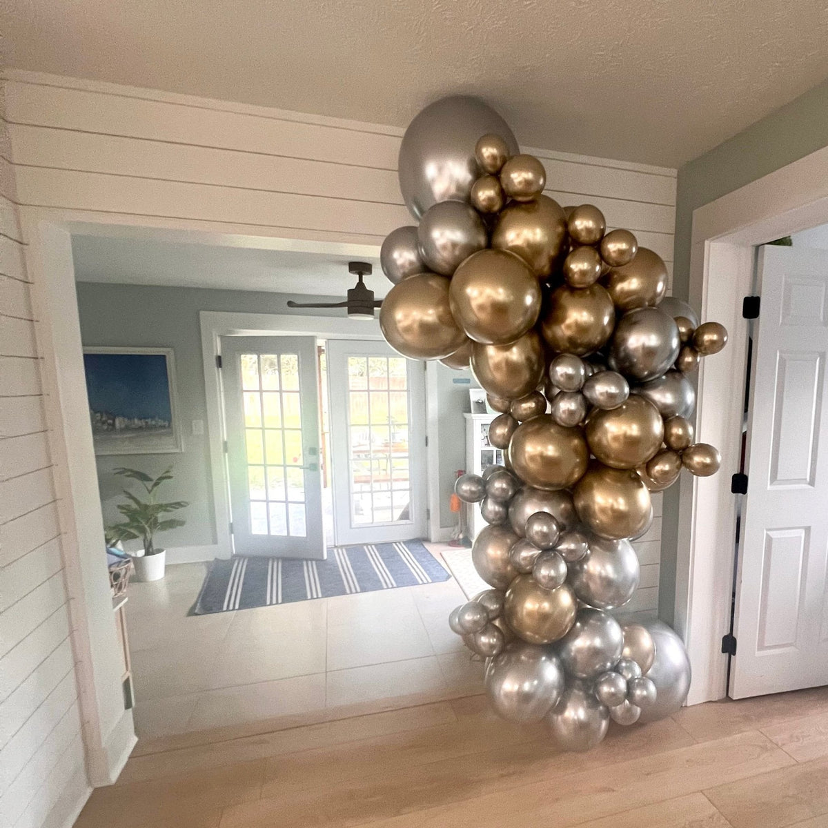 Classic Glitz & Glam Silver & Gold Balloon Arch – 8ft