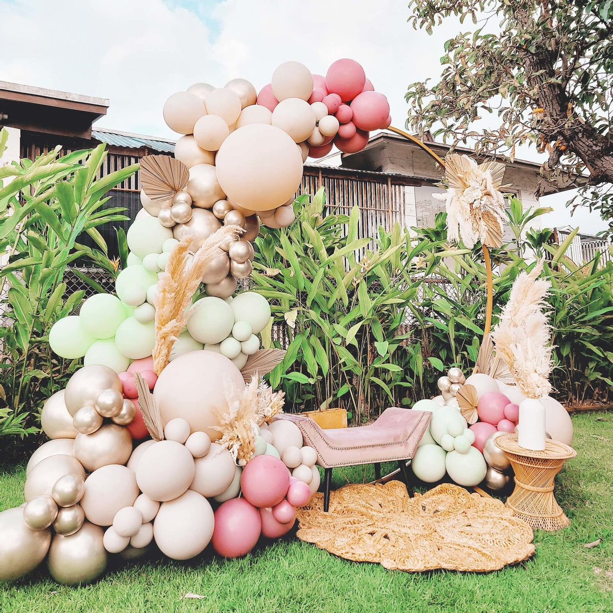Pastel Green - Kiwi Kiss Balloon Garland